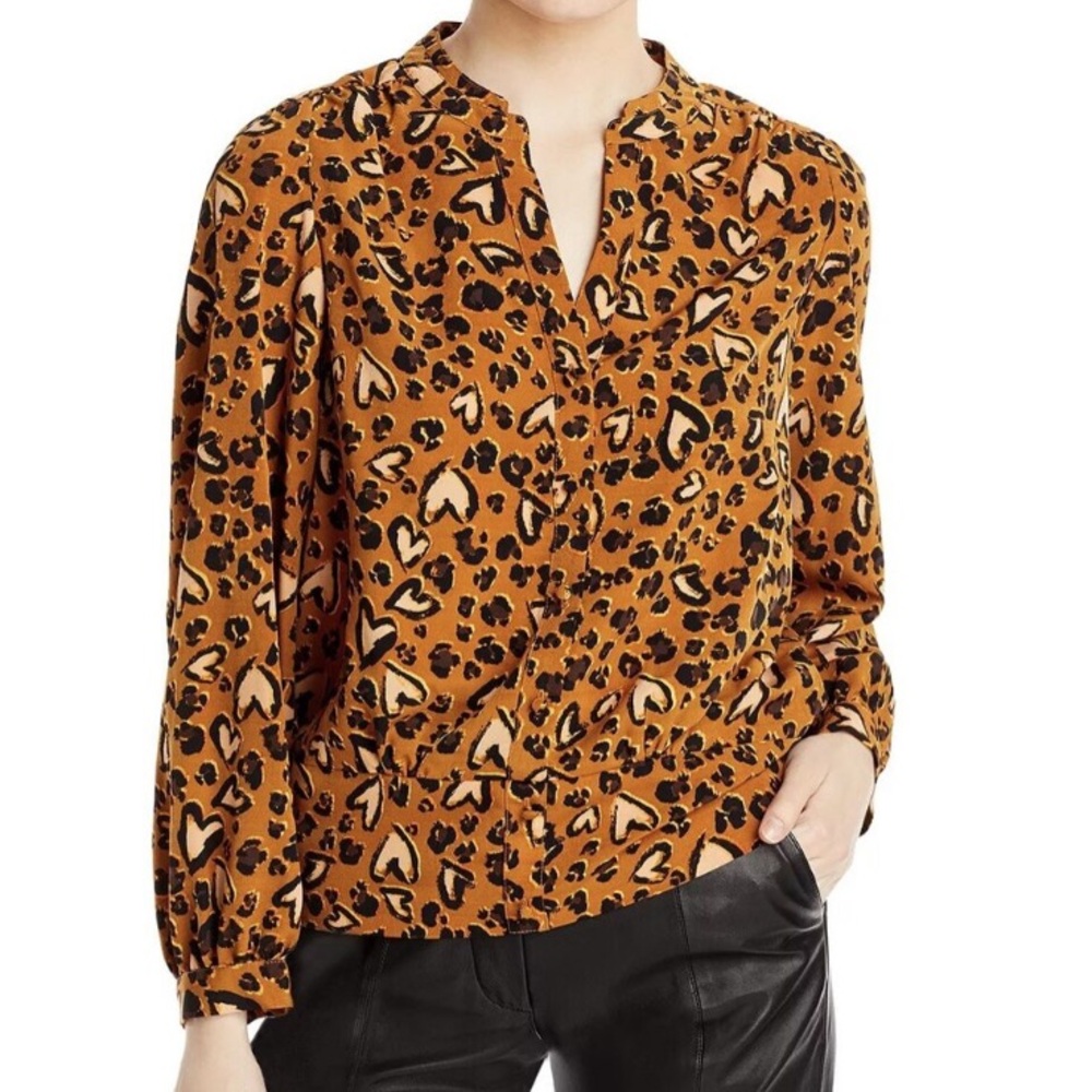 Como Blu Animal Print V-Neck Long Sleeve Top
